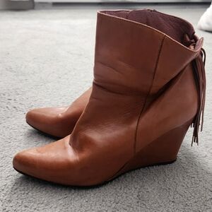 Women's Tan Leather Ankle Boots